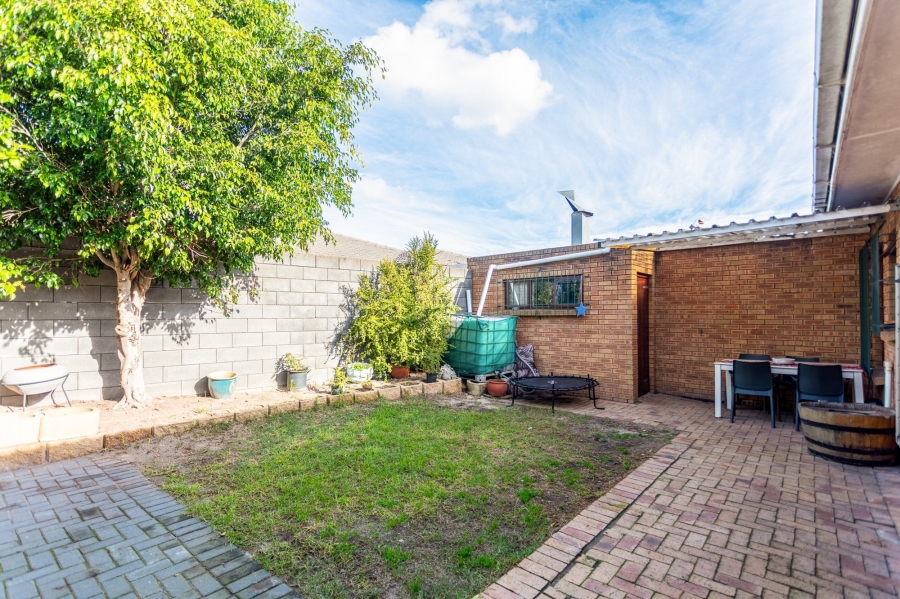 3 Bedroom Property for Sale in Amandelsig Western Cape